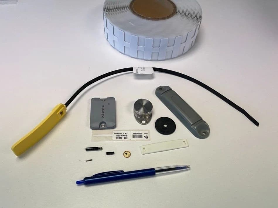 Various passive RFID tag types including labels, hard tags, and industrial tags